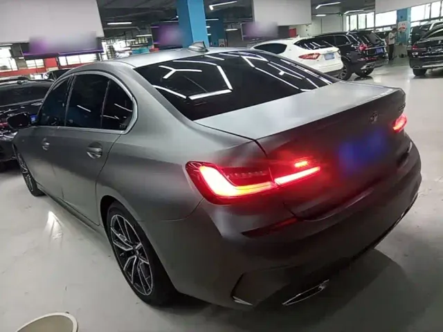BMW 3 Series — Фото автомобиля 4