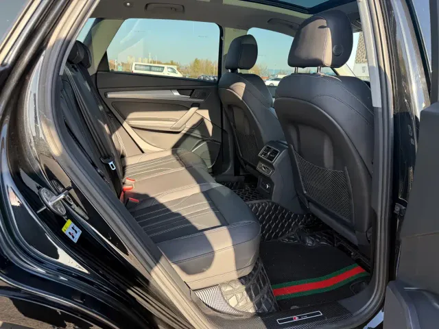 Audi Q5L — Фото автомобиля 21