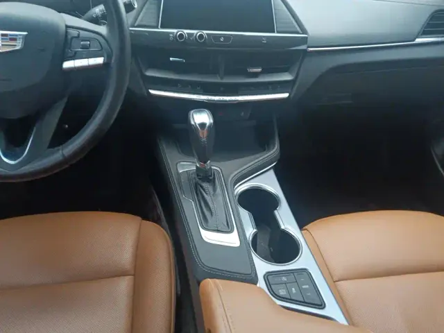 Cadillac CT4 — Фото автомобиля 16
