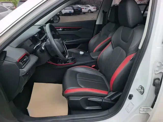 Dongfeng Yixuan GS — Фото автомобиля 14
