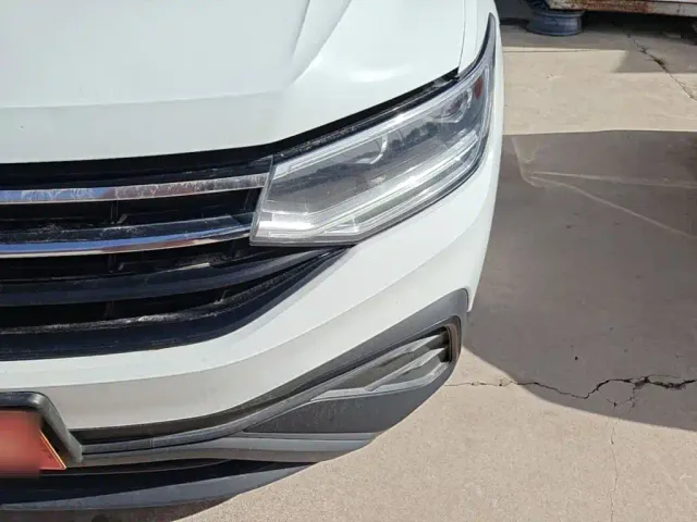 Volkswagen Tiguan L — Фото автомобиля 23