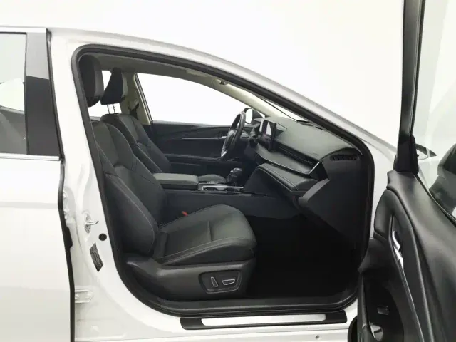 Toyota Camry 2024 2.0G Premium Edition — Фото автомобиля 23