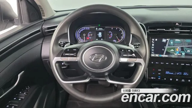 Hyundai Tucson Tucson (NX4) Дизель 2.0 2WD — Фото автомобиля 13