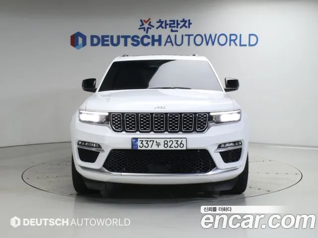 Jeep Cherokee — Фото автомобиля 3