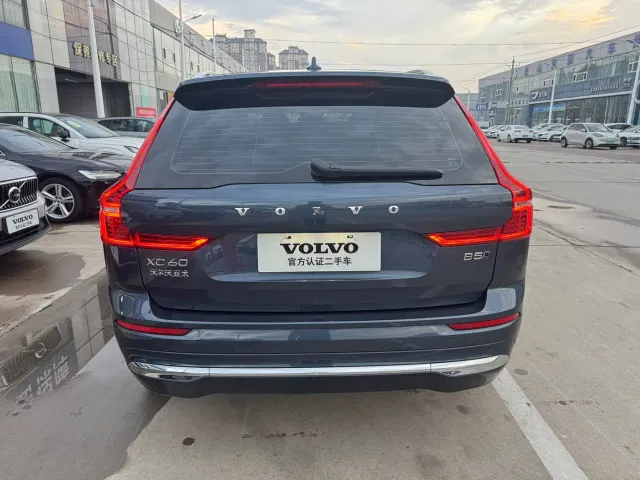 Volvo XC60 — Фото автомобиля 11