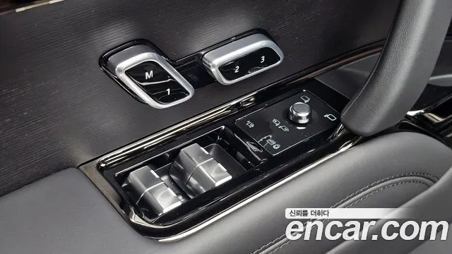 Land Rover Range Rover Sport — Фото автомобиля 27