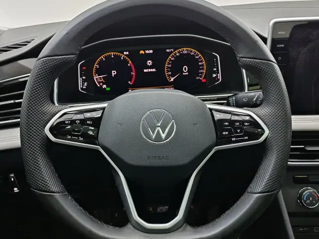 Volkswagen Tiguan L — Фото автомобиля 8
