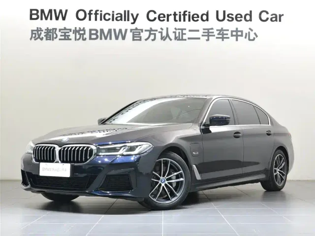 Фотография автомобиля — BMW 5 Series