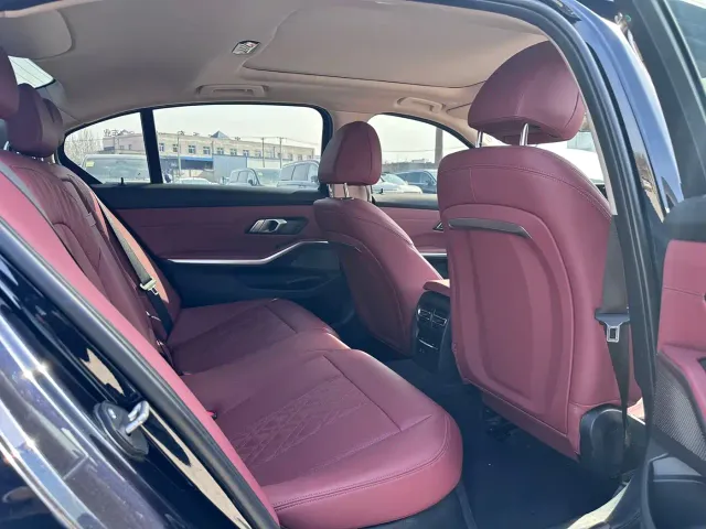 BMW 3 Series — Фото автомобиля 13