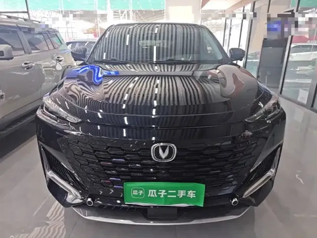 Changan Changan UNI-K 2021 2.0T Premium — Фото автомобиля 2