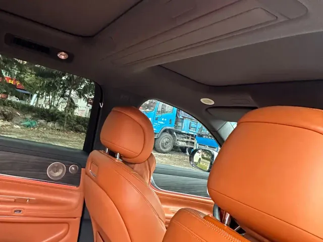 AITO Wenjie AITO M9 2024 Extended Range Ultra 42kWh 6-Seater — Фото автомобиля 9