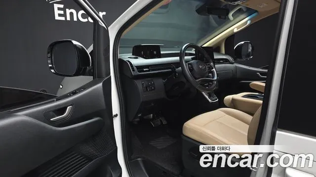 Hyundai Staria Staria L3.5 Tourer 11 мест — Фото автомобиля 8