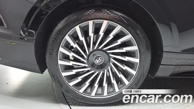 Hyundai Grandeur GN7 — Фото автомобиля 5