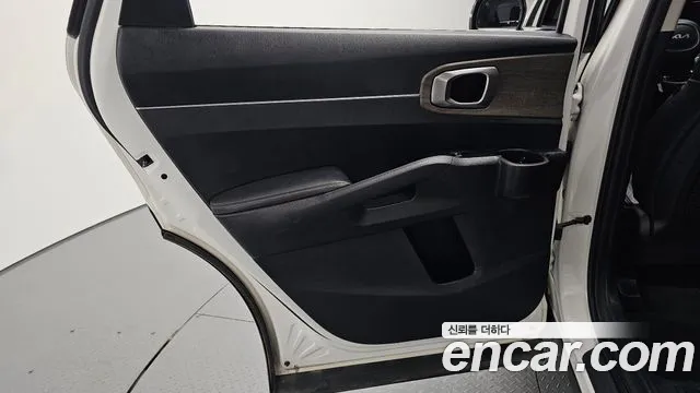 Kia Sorento Sorento 4-е поколение Бензин 2.5T 2WD — Фото автомобиля 23