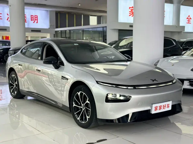 Xpeng P7 — Фото автомобиля 2
