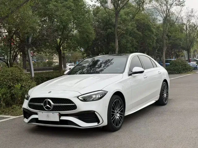 Mercedes-Benz C-Class — Фото автомобиля 2