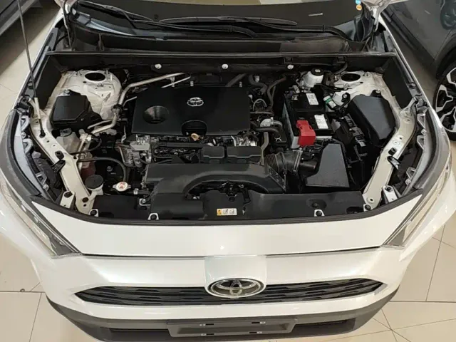 Toyota RAV4 — Фото автомобиля 19