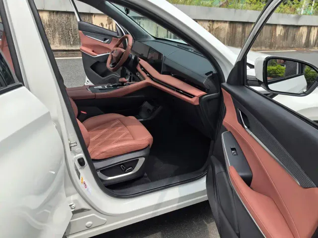 Changan CS75 Plus — Фото автомобиля 14