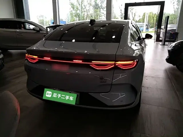 BYD Qin L — Фото автомобиля 5