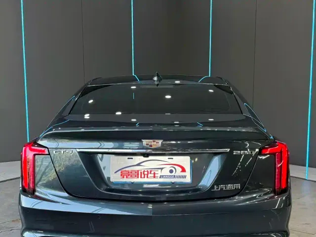 Cadillac CT5 — Фото автомобиля 7