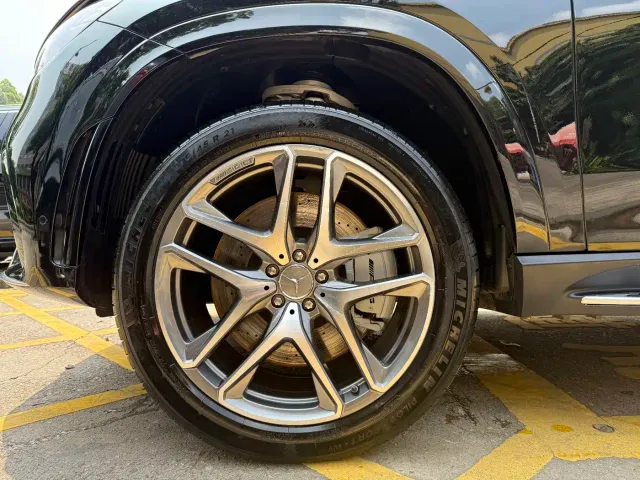 Mercedes-Benz GLE-Class AMG — Фото автомобиля 17