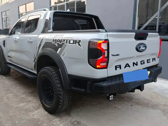 Ford Ranger — Фото автомобиля 3