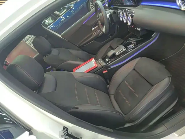 Mercedes-Benz A-Class — Фото автомобиля 24