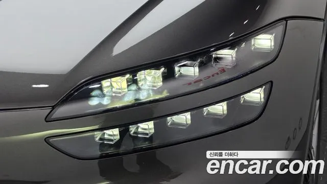 Genesis GV60 — Фото автомобиля 7