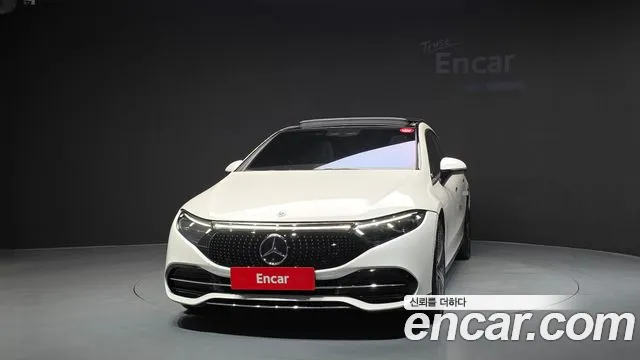 Mercedes-Benz EQS — Фото автомобиля 3