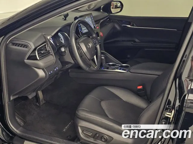 Toyota Camry XV70 — Фото автомобиля 5