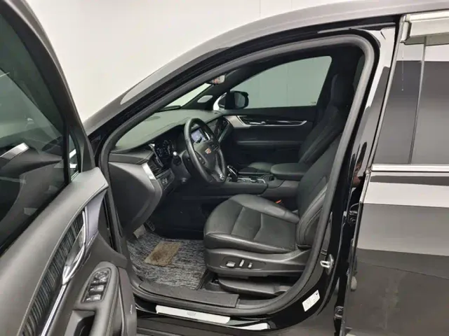Cadillac XT6 — Фото автомобиля 6