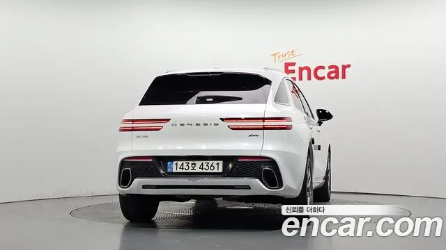 Genesis GV70 — Фото автомобиля 3