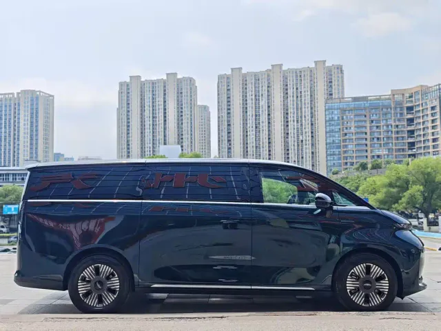 Geely Yizhen L380 — Фото автомобиля 12