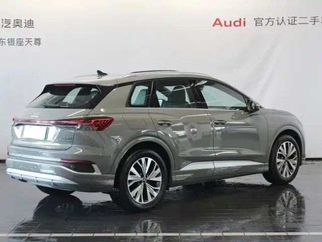 Audi Q4 e-tron — Фото автомобиля 5