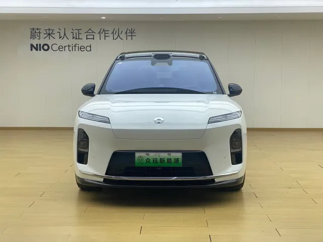 Nio ES8 — Фото автомобиля 4