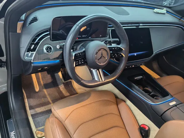 Mercedes-Benz E-Class — Фото автомобиля 6