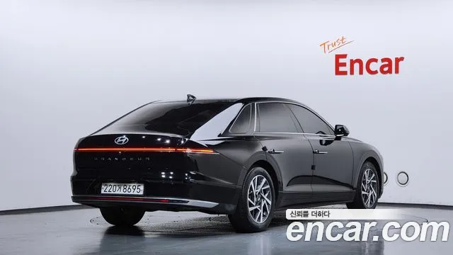 Hyundai Grandeur GN7 — Фото автомобиля 2
