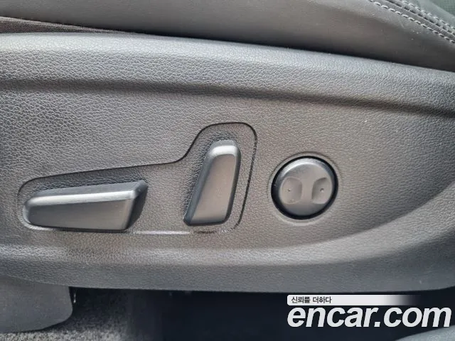 Hyundai Santafe Новый Santa Fe Дизель 2.2 2WD — Фото автомобиля 16