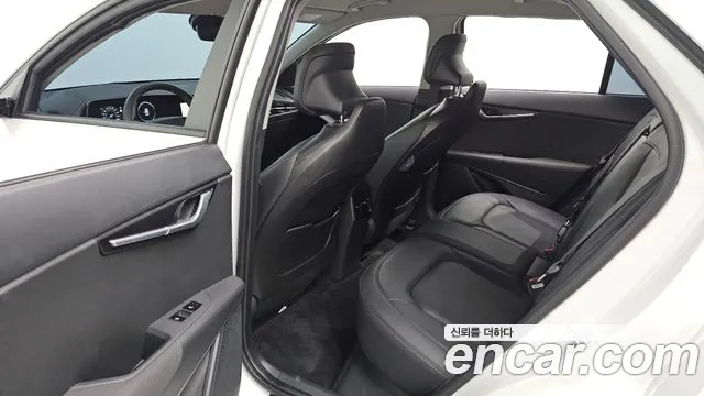 Kia Niro Niro (New) — Фото автомобиля 18