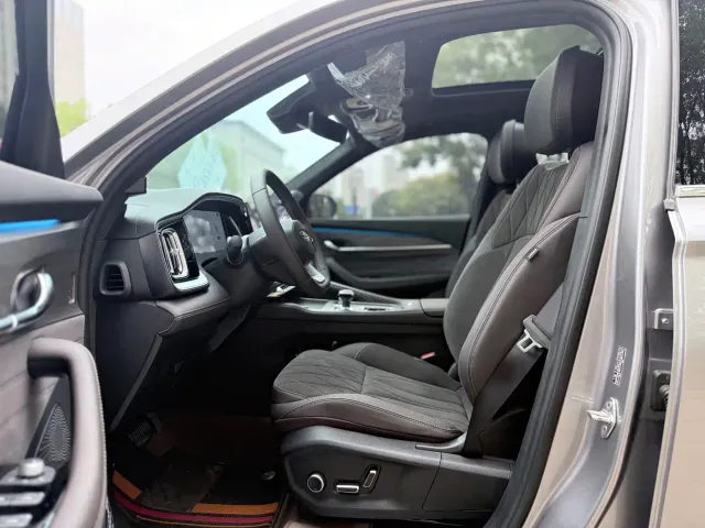 Geely Xingyue L — Фото автомобиля 9
