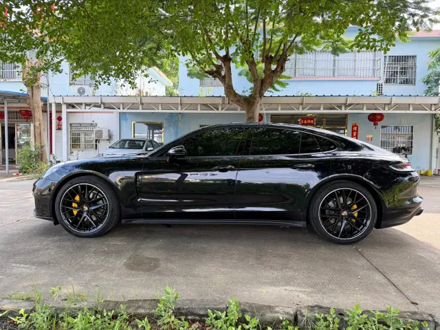 Porsche Panamera — Фото автомобиля 5