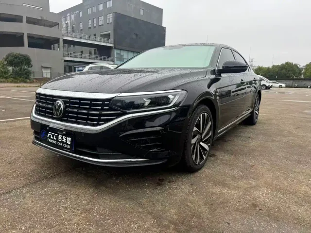 Фотография автомобиля — Volkswagen Passat