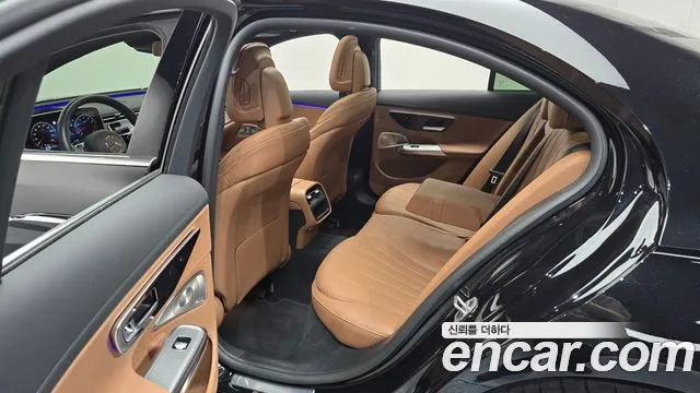 Mercedes-Benz E-Class W214 — Фото автомобиля 11