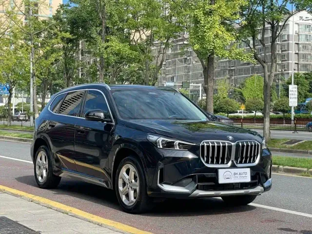 BMW X1 — Фото автомобиля 3