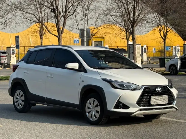 Toyota YARiS L Zhi Xuan — Фото автомобиля 3