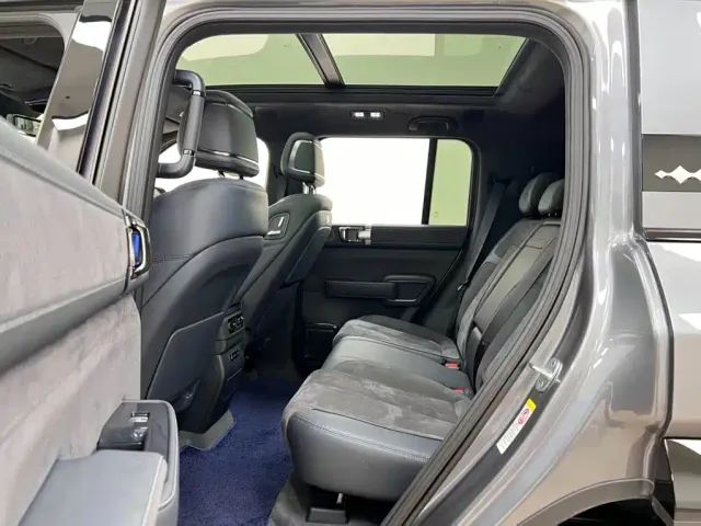 BYD FangChengBao Leopard 5 — Фото автомобиля 7