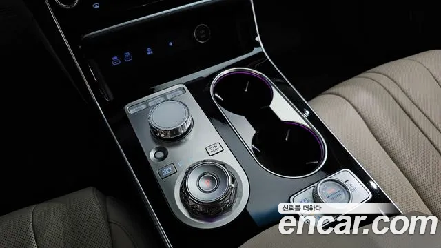 Genesis GV80 — Фото автомобиля 12