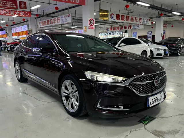 Buick LaCrosse — Фото автомобиля 3