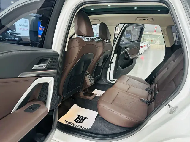 BMW X1 — Фото автомобиля 6