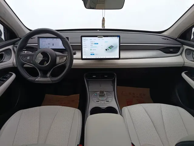 BYD Seal 05 DM-i — Фото автомобиля 12